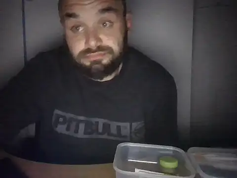 PatMat3693 online show from April 21, 10:34 pm