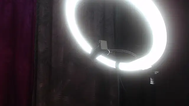 Lolitaa ran online show from September 25, 3:10 am