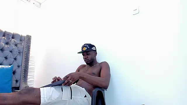 DOUGLAS 099 online show from September 27, 4:01 pm