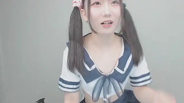 Hanna xxx cute online show from November 29, 11:24 am