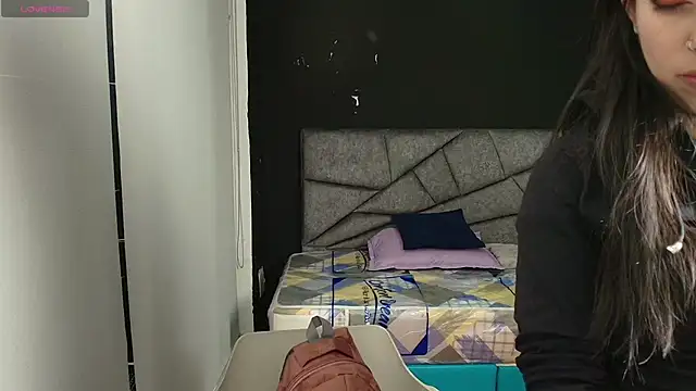 LiaMonroee  online show from November 8, 12:05 pm