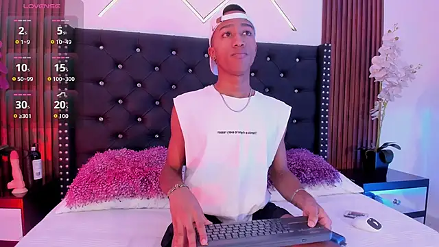 SammyAdams  online show from September 22, 8:00 pm