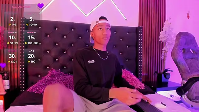 SammyAdams  online show from September 26, 9:08 pm