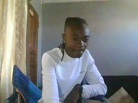 Snapshot of Nykho17 chatting on October 30, 7:32 am Nykho17 online show from October 30, 7:32 am