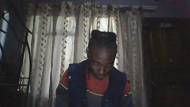 Snapshot of Nykho17 chatting on November 5, 1:05 am Nykho17 online show from November 5, 1:05 am