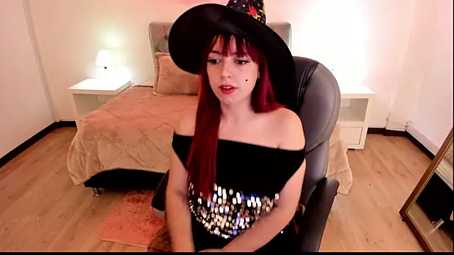 Blair red  online show from October 30, 12:17 pm