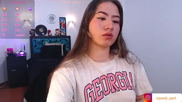 naomii san online show from September 9, 8:41 pm