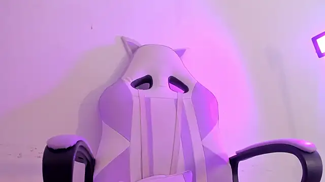 Gabrielaa Miller  online show from November 22, 7:13 pm