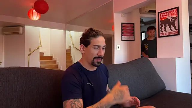 Snapshot of lenruy chatting on November 3, 10:10 pm lenruy online show from November 3, 10:10 pm