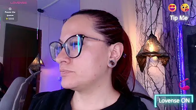 Zami Escobar of online show from April 6, 4:52 pm