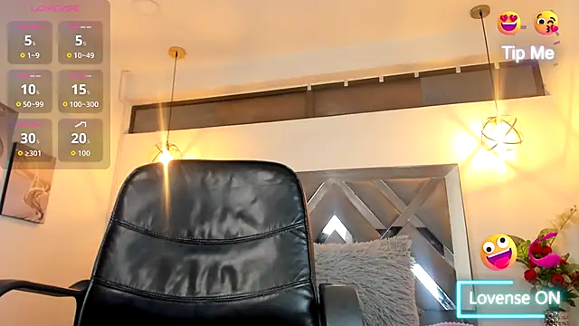 Candy Hott7 online show from October 7, 8:39 pm