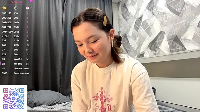 KiraVelvet online show from October 26, 4:13 pm