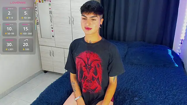 Snapshot of Dark_luckyyy chatting on September 25, 12:58 am Dark luckyyy online show from September 25, 12:58 am