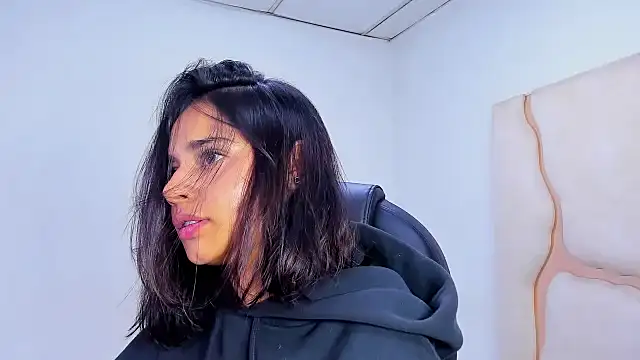 Snapshot of ScarletDoll chatting on November 24, 3:50 am ScarletDoll online show from November 24, 3:50 am