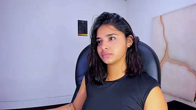 Snapshot of ScarletDoll chatting on November 28, 3:42 am ScarletDoll online show from November 28, 3:42 am