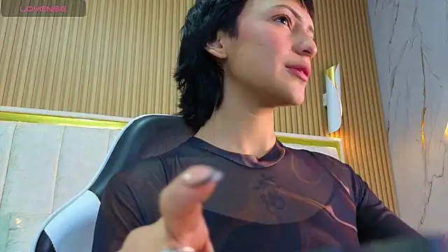 Snapshot of Mary_Luxx_TP chatting on December 16, 3:22 am Mary Luxx TP online show from December 16, 3:22 am