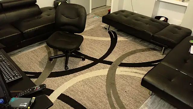 SLANGONDEMHOES online show from April 2, 3:42 pm