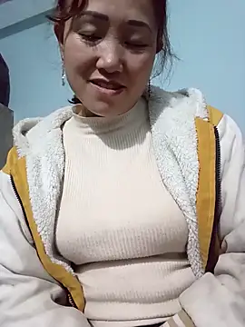 Snapshot of Fienjr chatting on March 6, 2:57 pm Fienjr online show from March 6, 2:57 pm