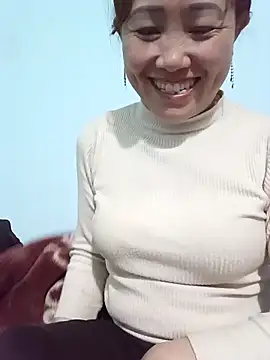 Snapshot of Fienjr chatting on March 7, 3:03 am Fienjr online show from March 7, 3:03 am