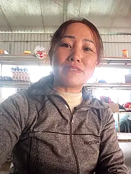 Snapshot of Fienjr chatting on March 16, 6:17 am Fienjr online show from March 16, 6:17 am