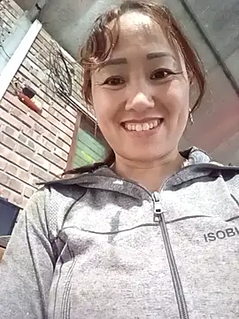 Snapshot of Fienjr chatting on March 22, 11:13 am Fienjr online show from March 22, 11:13 am