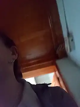 Snapshot of Fienjr chatting on March 27, 5:35 am Fienjr online show from March 27, 5:35 am