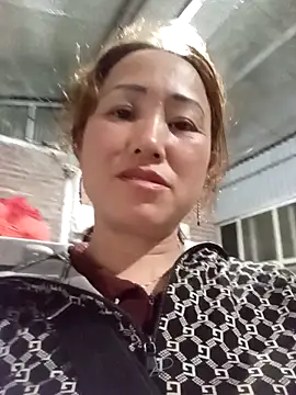 Snapshot of Fienjr chatting on March 31, 11:54 am Fienjr online show from March 31, 11:54 am