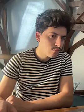 Snapshot of dock_75 chatting on November 4, 1:32 pm dock 75 online show from November 4, 1:32 pm