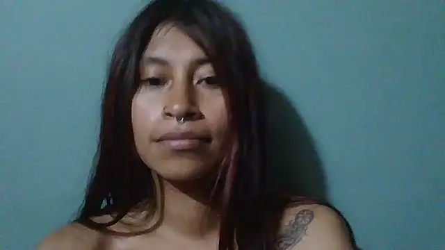 Snapshot of Pocahontas_tw chatting on November 16, 12:38 am Pocahontas tw online show from November 16, 12:38 am