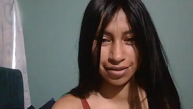 Snapshot of Pocahontas_tw chatting on December 17, 2:12 pm Pocahontas tw online show from December 17, 2:12 pm