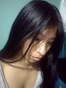 Snapshot of Pocahontas_tw chatting on January 16, 1:15 pm Pocahontas tw online show from January 16, 1:15 pm