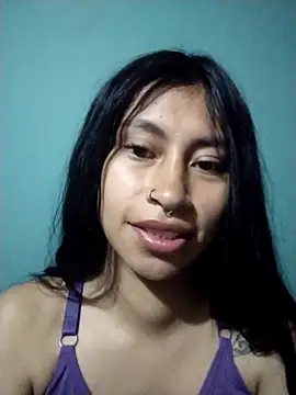 Snapshot of Pocahontas_tw chatting on February 12, 2:23 pm Pocahontas tw online show from February 12, 2:23 pm