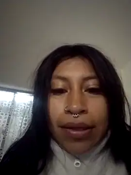 Snapshot of Pocahontas_tw chatting on February 28, 1:34 pm Pocahontas tw online show from February 28, 1:34 pm