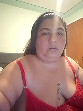 curvy diva  online show from March 13, 2:40 am