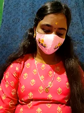 mini-queen online show from October 17, 9:45 am