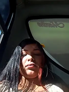 snow belle online show from October 15, 8:09 pm