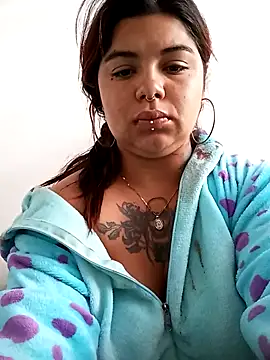 snow belle online show from October 25, 8:47 pm