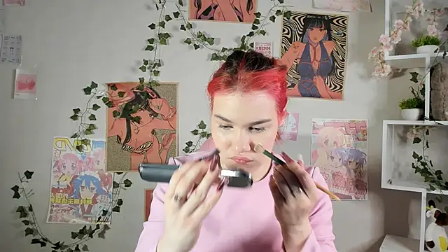 MauraSpurrier online show from October 12, 7:24 pm