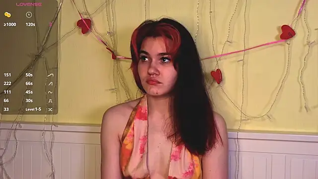 MauraSpurrier online show from November 4, 7:02 pm