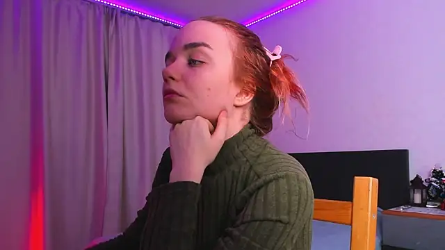 JanetShy online show from November 4, 7:07 am