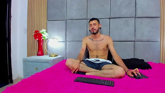 rolo martinez online show from September 22, 8:11 pm