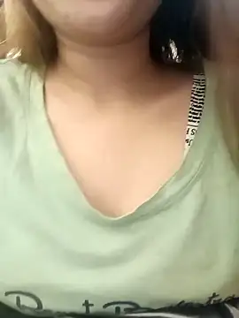 Snapshot of midnightmuse-03 chatting on October 7, 7:00 pm midnightmuse-03 online show from October 7, 7:00 pm