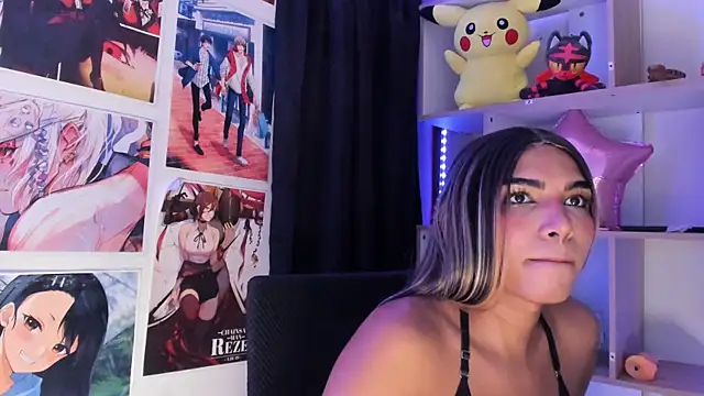 Snapshot of VeronicaSaenzx chatting on October 13, 11:27 pm VeronicaSaenzx online show from October 13, 11:27 pm