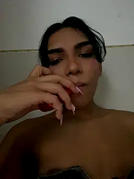 Snapshot of VeronicaSaenzx chatting on November 12, 8:08 pm VeronicaSaenzx online show from November 12, 8:08 pm