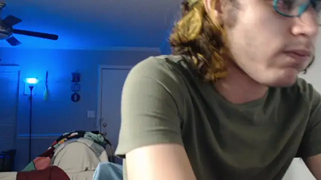 zacthefeetguy online show from December 21, 10:11 am