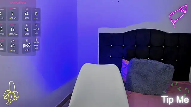 Snapshot of sammy_bunny1 chatting on November 25, 2:33 am sammy bunny1 online show from November 25, 2:33 am