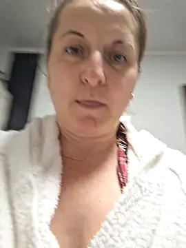 Fluturas2 online show from December 22, 4:09 am