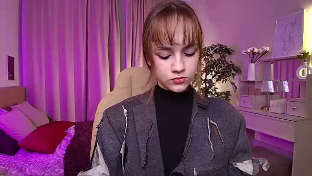 Jamie Chung online show from December 4, 1:04 am