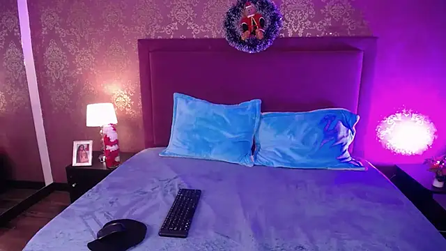 zoey stonee online show from November 12, 8:08 pm