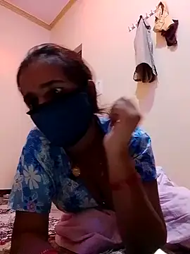 Snapshot of malteejat chatting on October 7, 1:19 pm malteejat online show from October 7, 1:19 pm